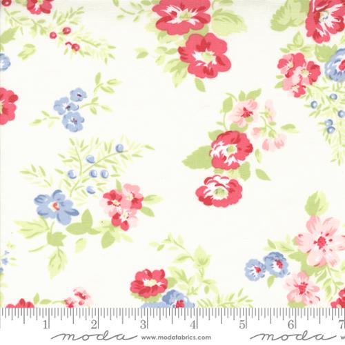 Moda - Hollyhocks and Roses