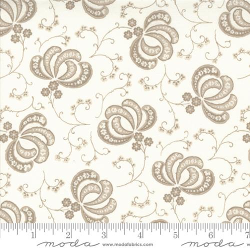 Moda - Hollyhocks and Roses