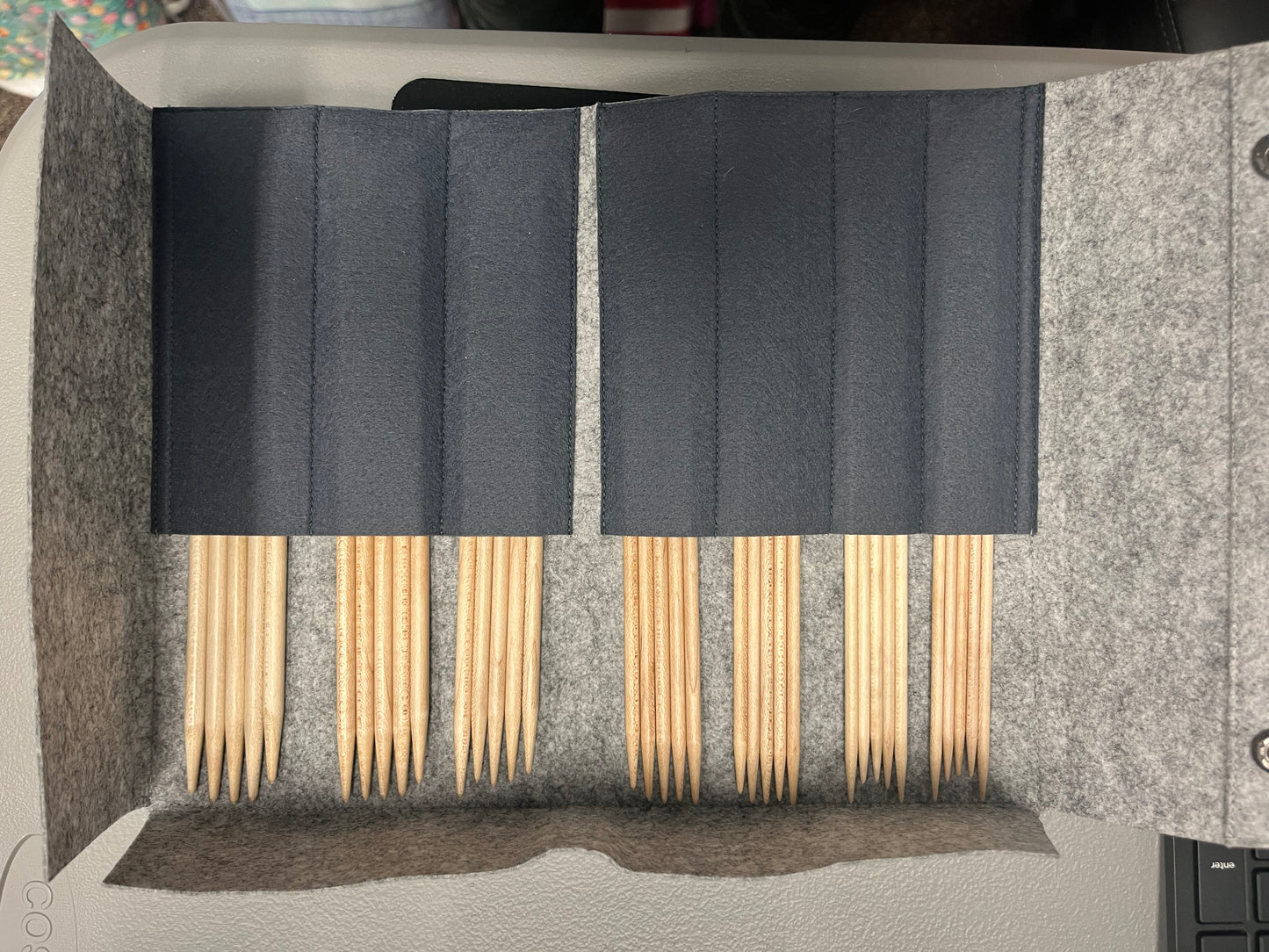 Pony - Knitting Needles