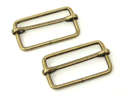 Sallie Tomato - Slider Buckles