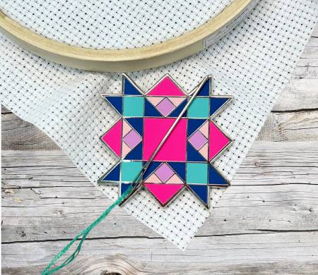The Tipsy Needle - Magnetic Needle Minder